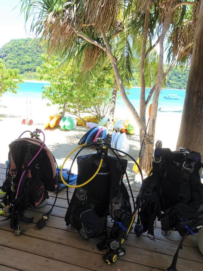 파라다이스 코브 리조트 Naukacuvu Island 외부 사진